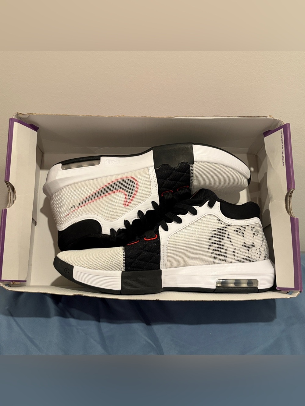 Nike LeBron Witness 8 basketball shoes classic White/University Red/Black Sz 14 - Picture 11 of 13
